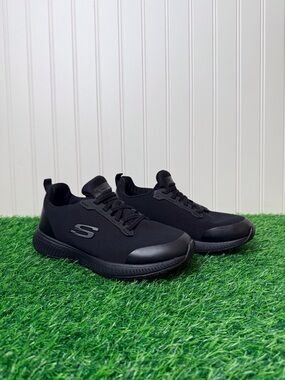 Skechers Work Women’s Black Slip-On Athletic Work Sneakers Black Size-8 EUC